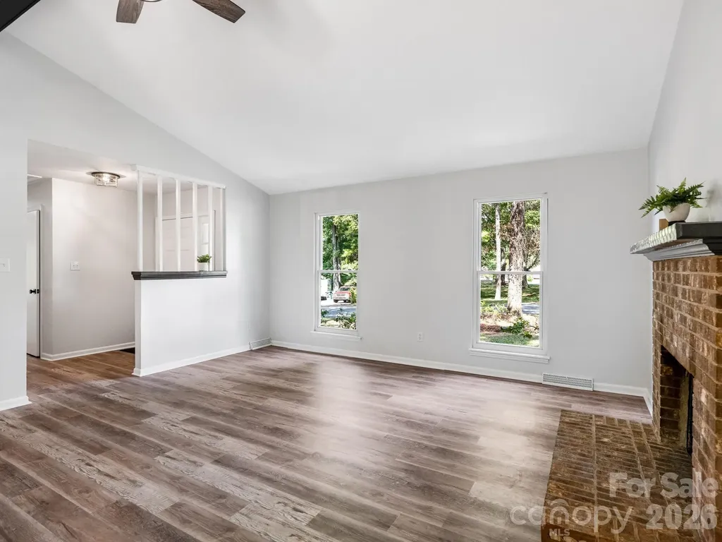 9501 Buckskin Lane Charlotte NC 28227