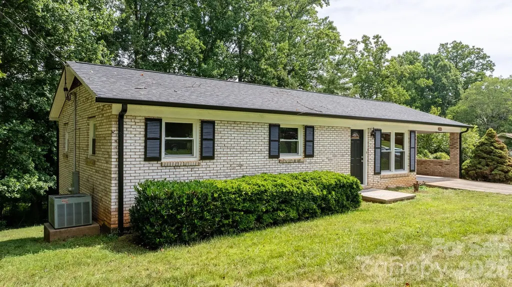 Conover NC, 2428 Cedar Valley Drive