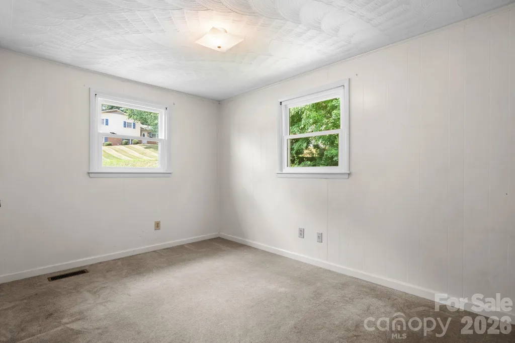 2428 Cedar Valley Drive Conover NC 28613