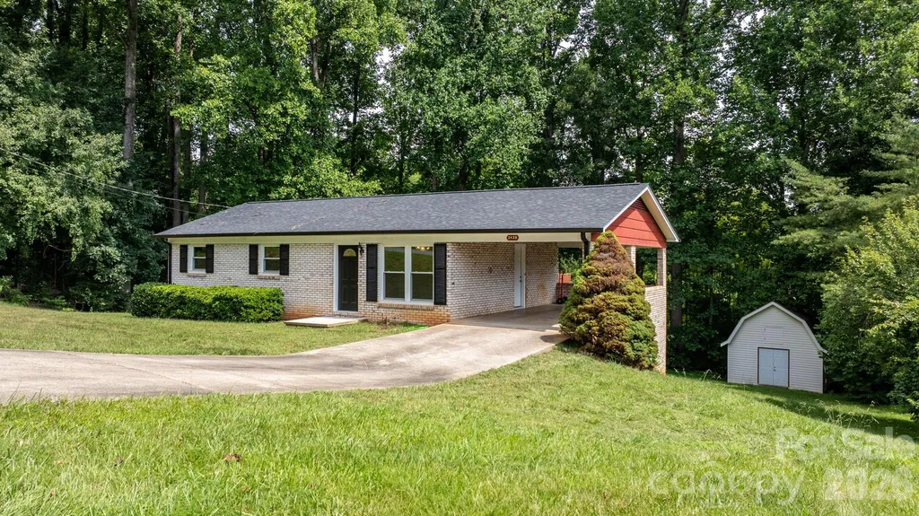 2428 Cedar Valley Drive Conover NC 28613