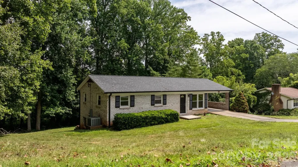 2428 Cedar Valley Drive Conover NC 28613