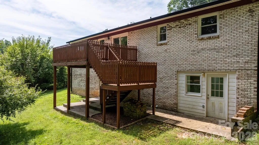 2428 Cedar Valley Drive Conover NC 28613