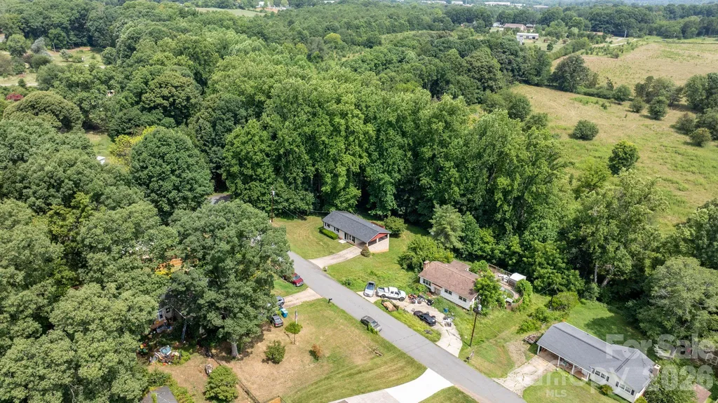 2428 Cedar Valley Drive Conover NC 28613
