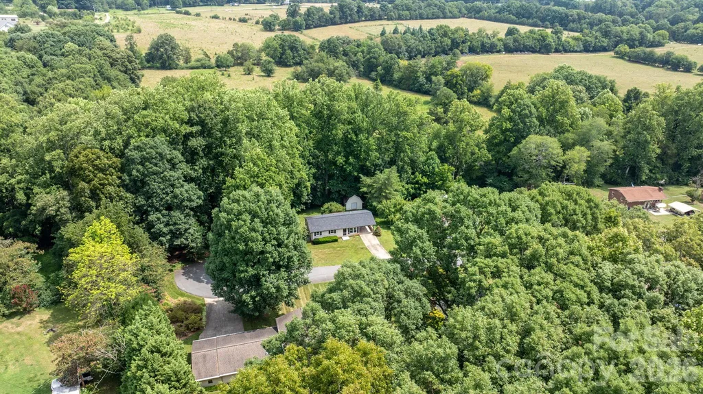 2428 Cedar Valley Drive Conover NC 28613