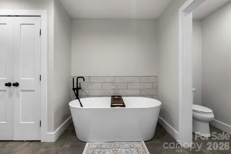 239 Windsor Forest Circle Fletcher NC 28732