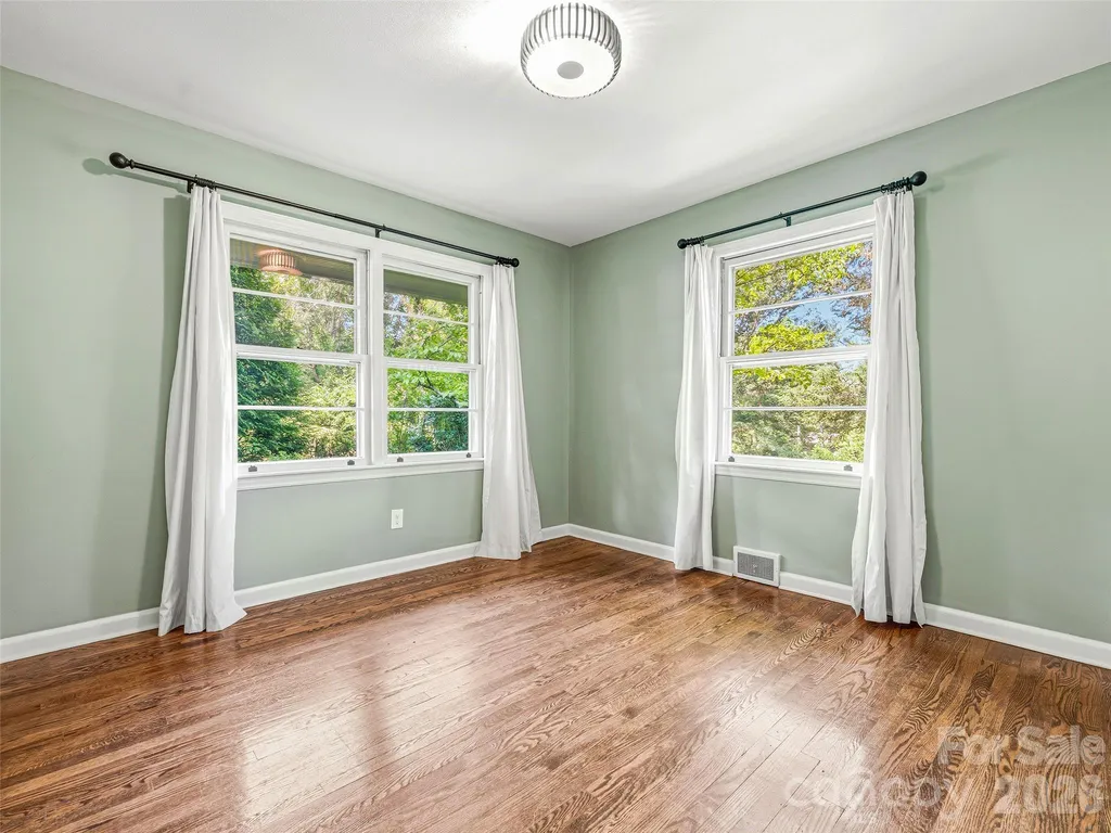 66 Hampden Road Asheville NC 28805