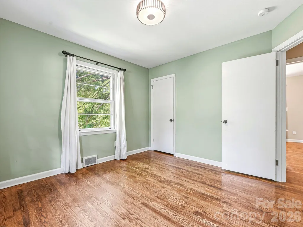 66 Hampden Road Asheville NC 28805