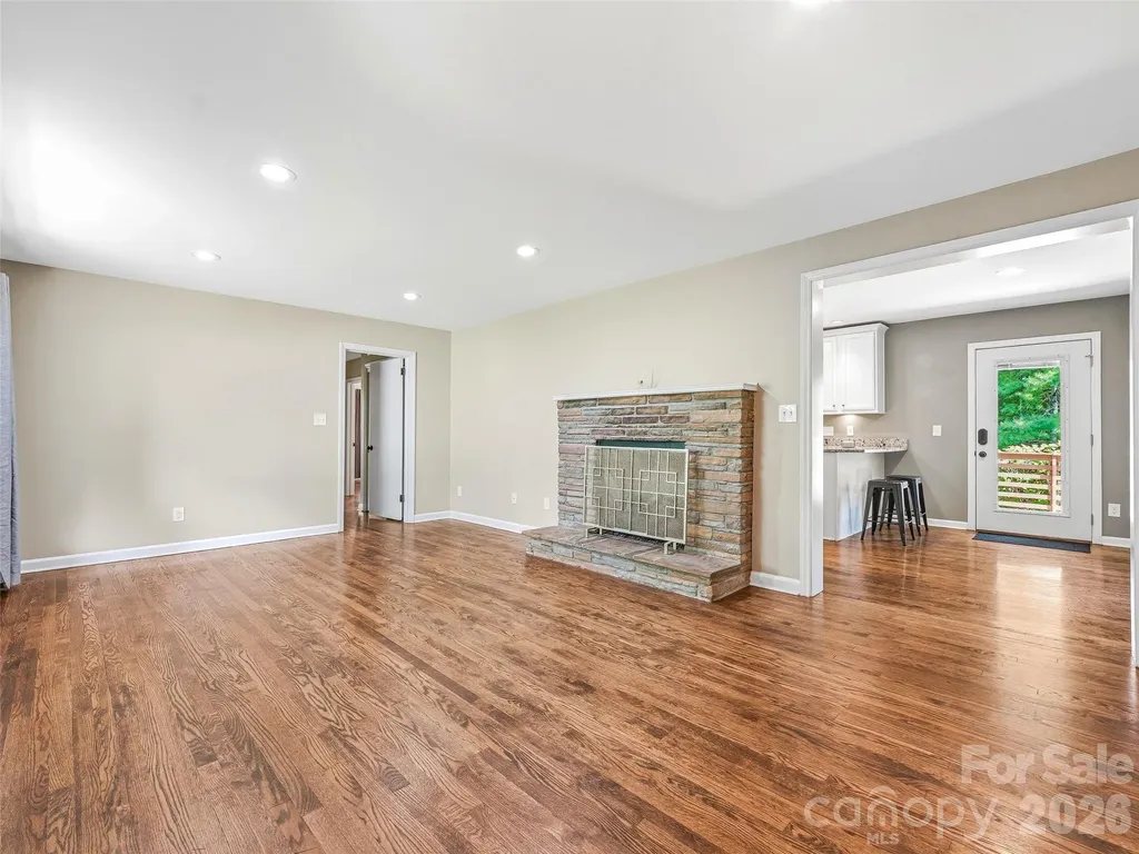 66 Hampden Road Asheville NC 28805