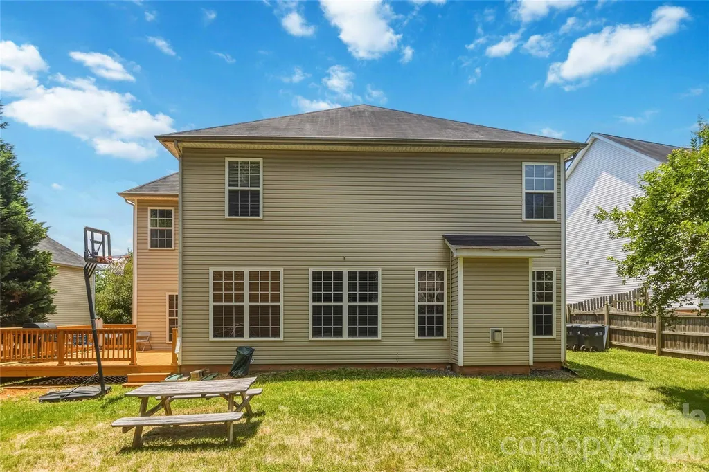8522 Delamere Lane Charlotte NC 28269