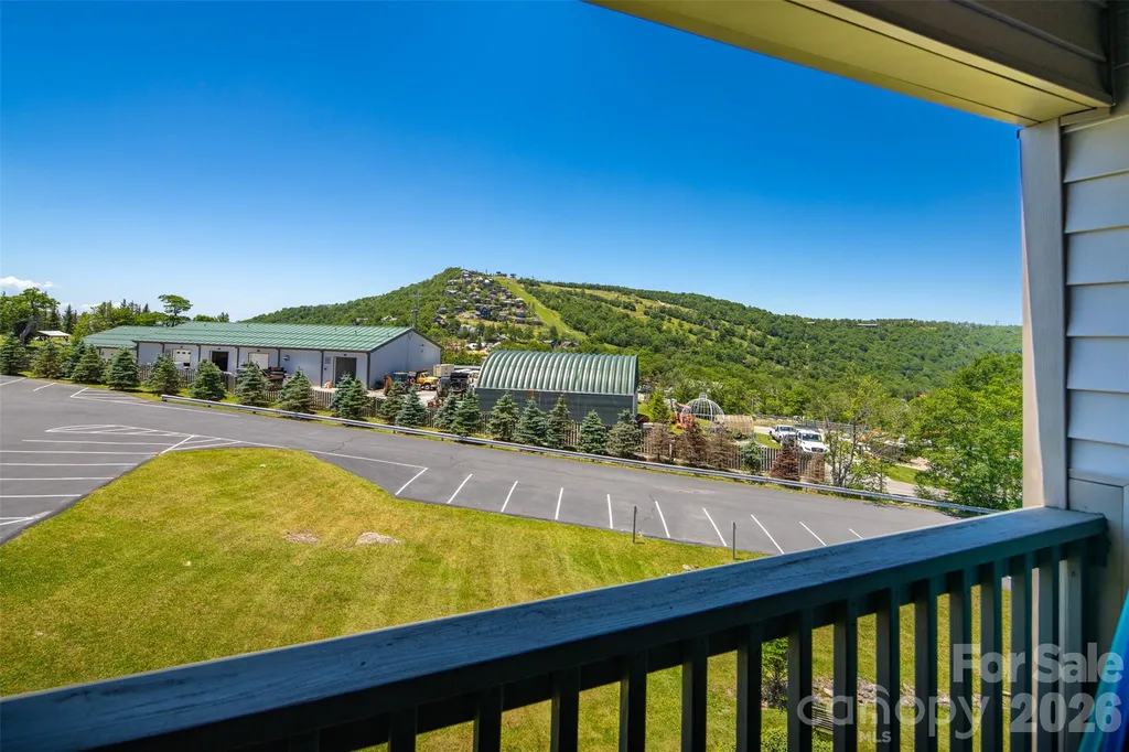 301 Pinnacle Inn Road Beech Mountain NC 28604