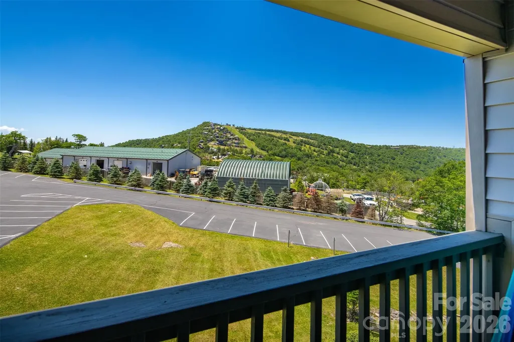 301 Pinnacle Inn Road Beech Mountain NC 28604