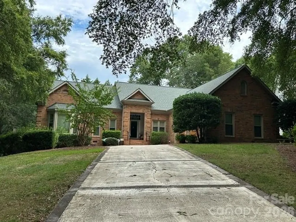15614 Warm Springs Court Charlotte NC 28278