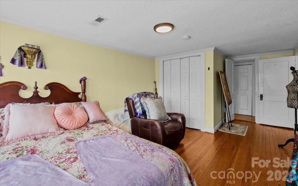 501 W 2nd Avenue Lexington NC 27292