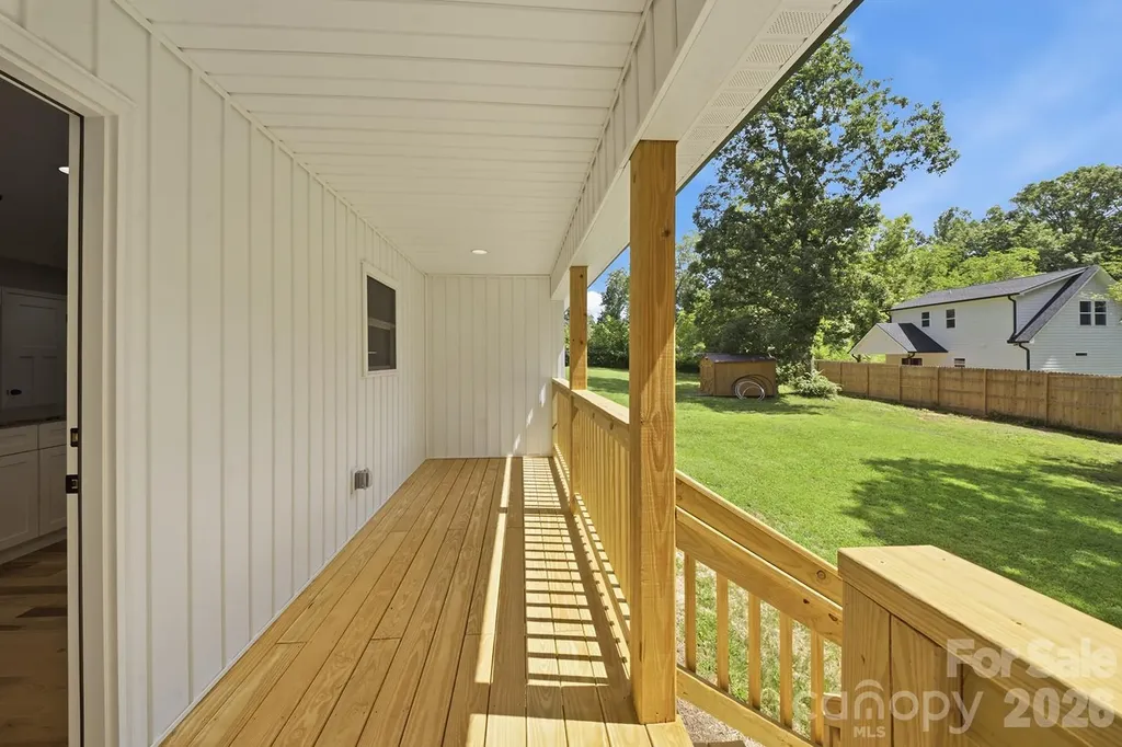 322 Jody Street East Flat Rock NC 28726