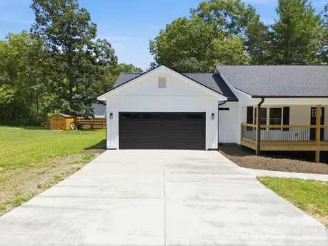322 Jody Street East Flat Rock NC 28726