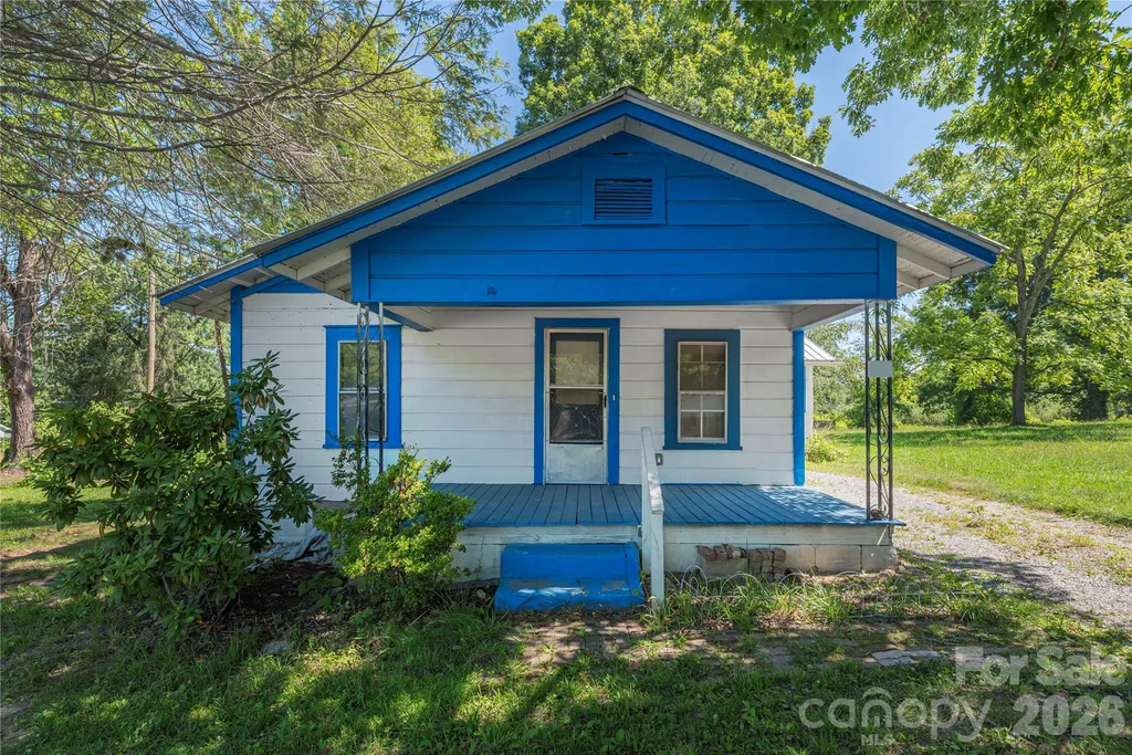 308 Substation Street Hendersonville NC 28792