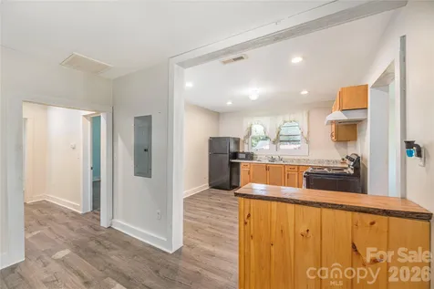 308 Substation Street Hendersonville NC 28792