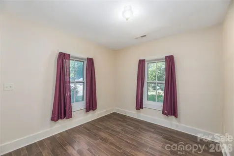 308 Substation Street Hendersonville NC 28792