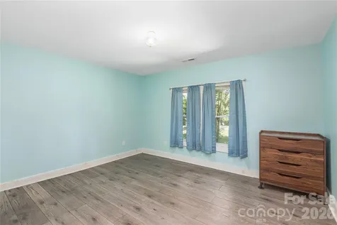 308 Substation Street Hendersonville NC 28792
