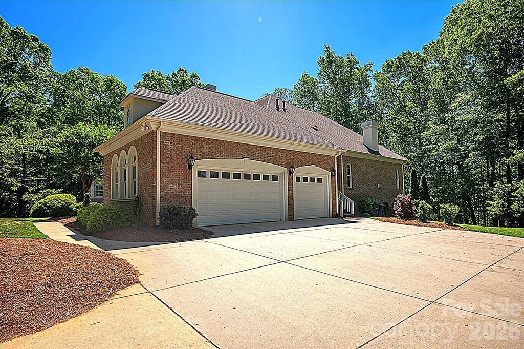 6052 Oxfordshire Road Waxhaw NC 28173