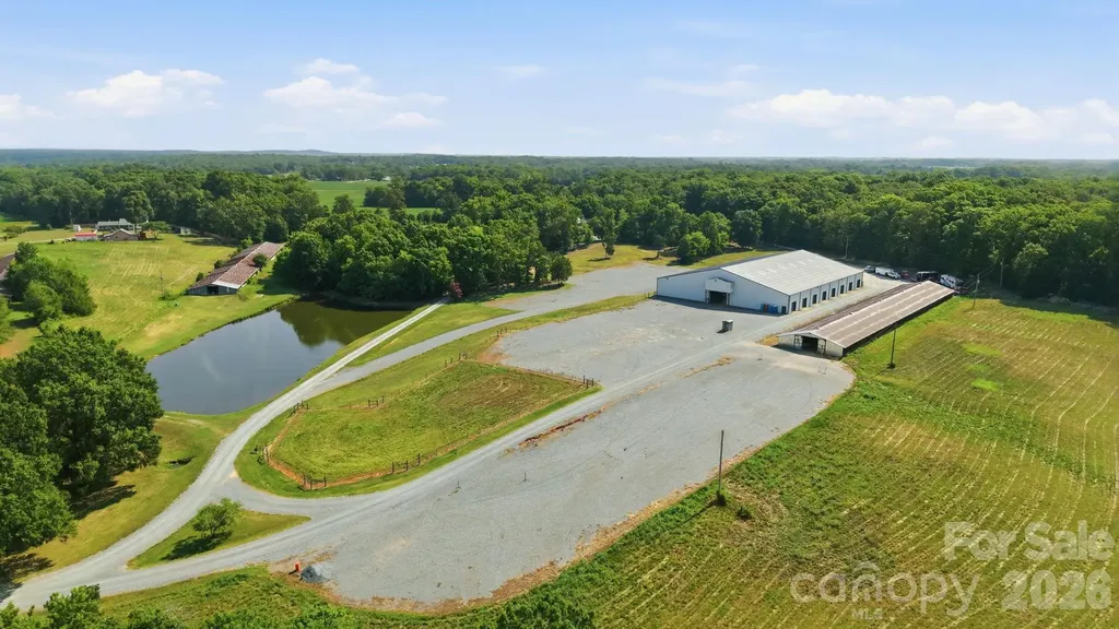1916 Mcintyre Road Wingate NC 28174