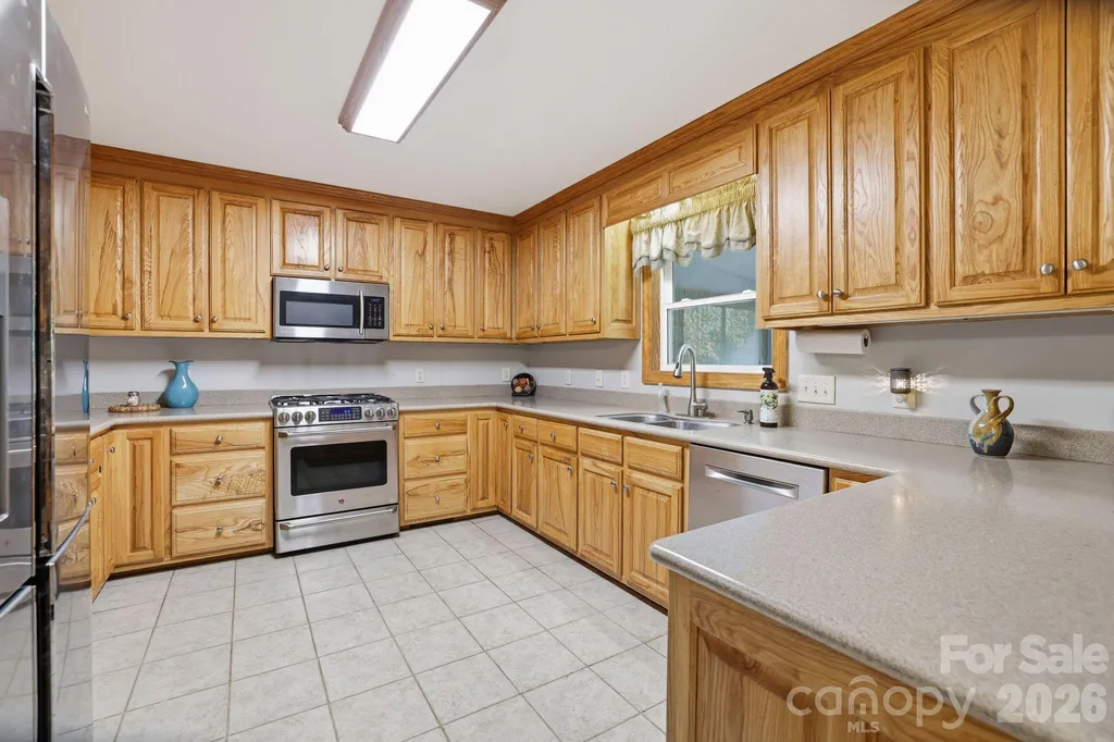 1916 Mcintyre Road Wingate NC 28174
