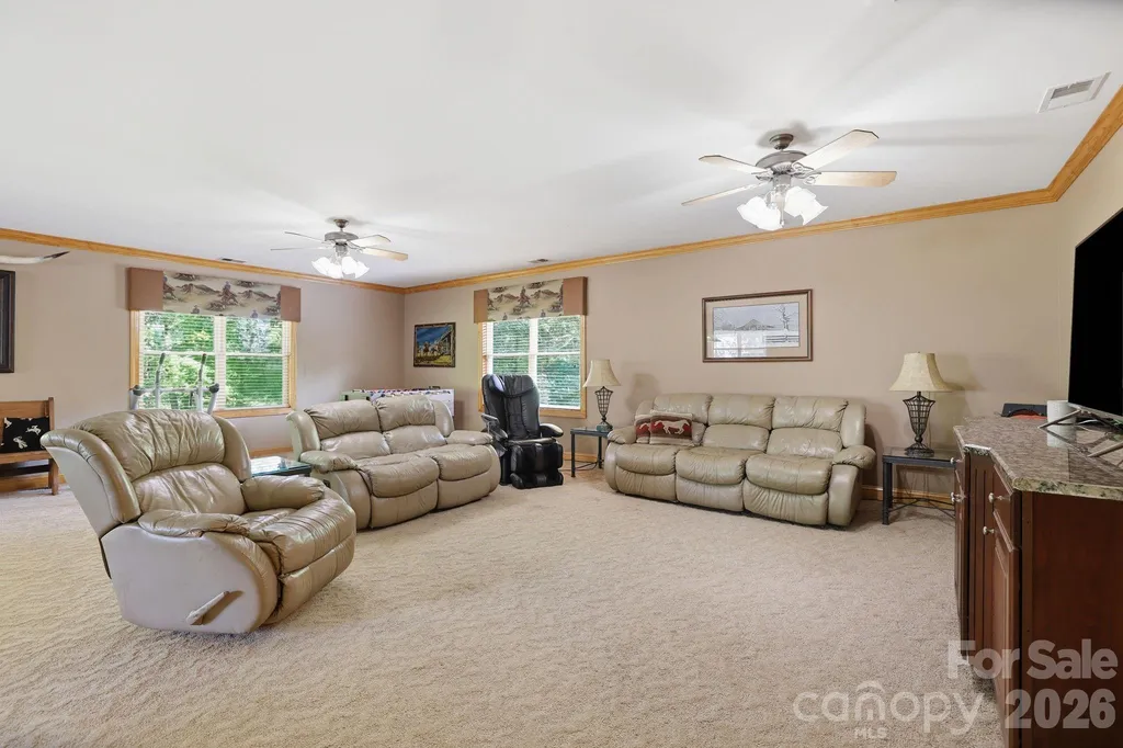 1916 Mcintyre Road Wingate NC 28174