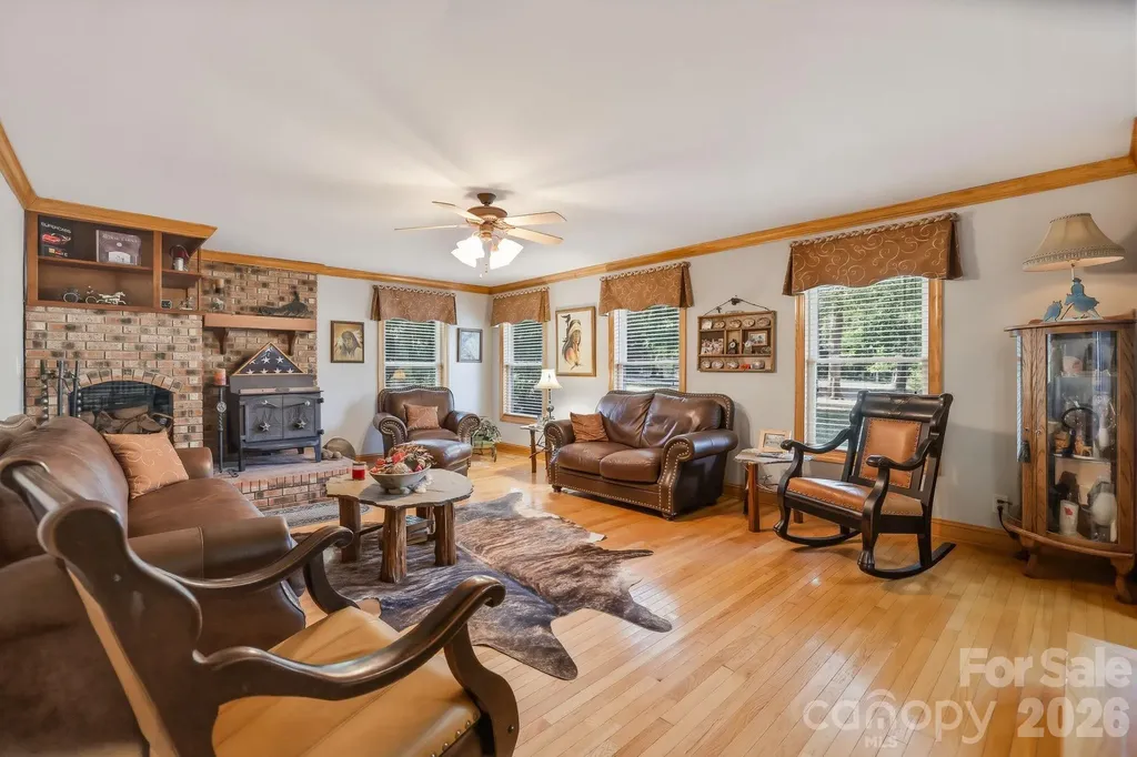 1916 Mcintyre Road Wingate NC 28174