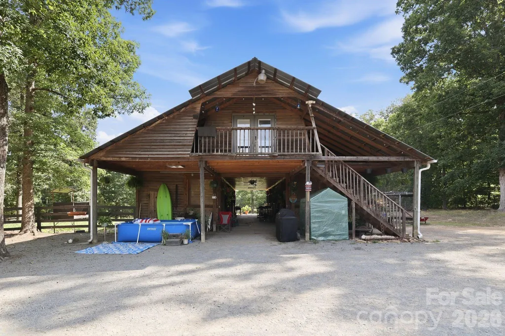 1916 Mcintyre Road Wingate NC 28174