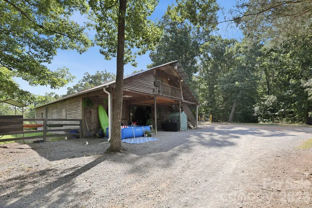 1916 Mcintyre Road Wingate NC 28174