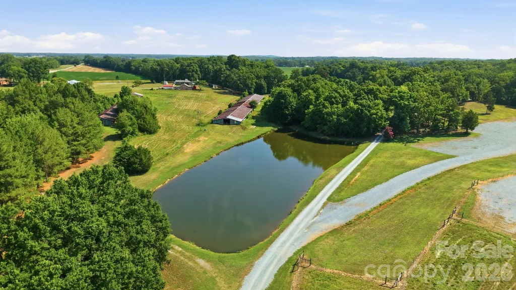 1916 Mcintyre Road Wingate NC 28174