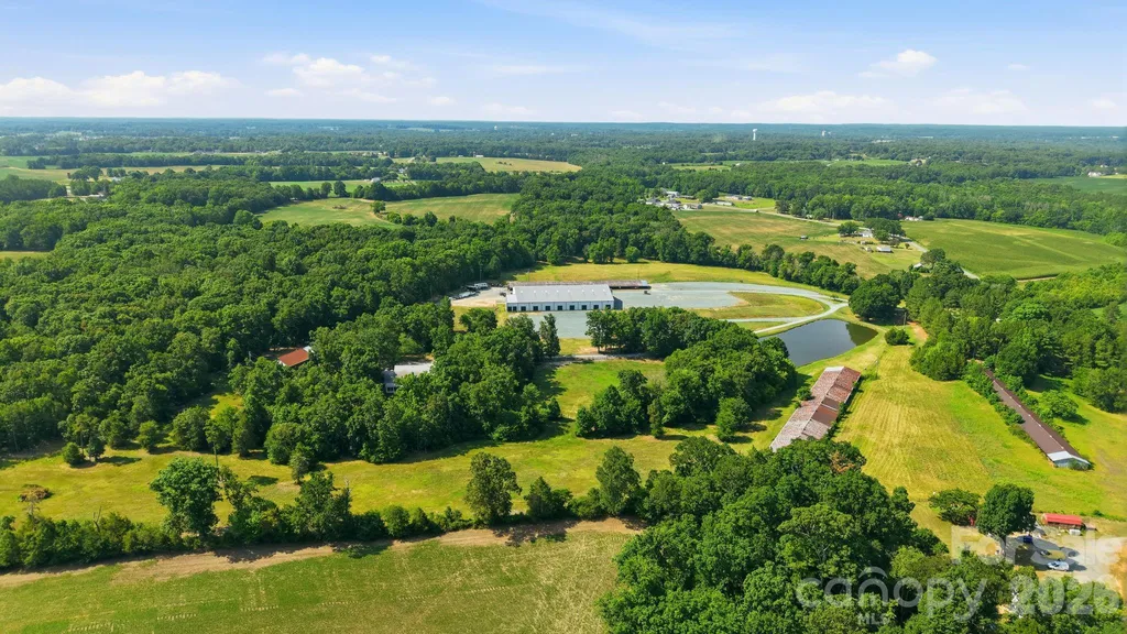 1916 Mcintyre Road Wingate NC 28174