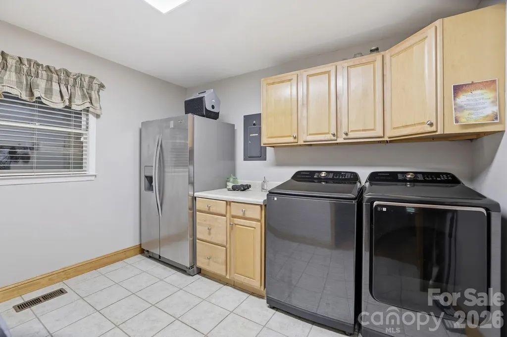 1916 Mcintyre Road Wingate NC 28174