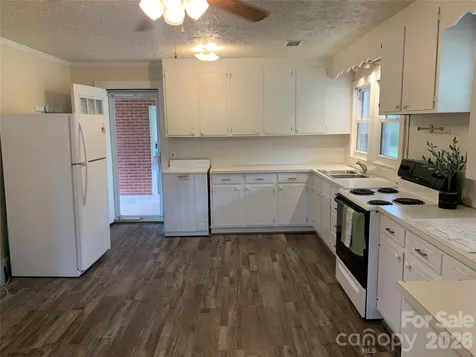 6231 Nc 16 Highway N Taylorsville NC 28681