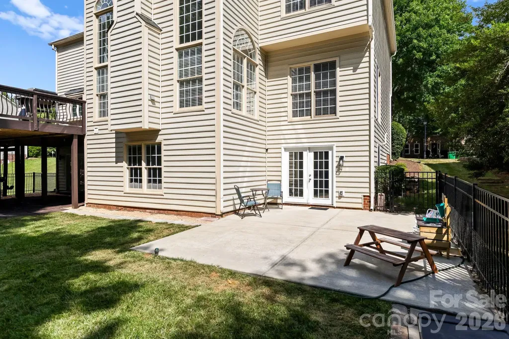 2718 Peverell Lane Charlotte NC 28270