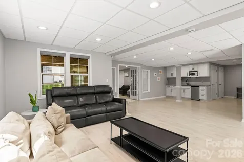 2718 Peverell Lane Charlotte NC 28270