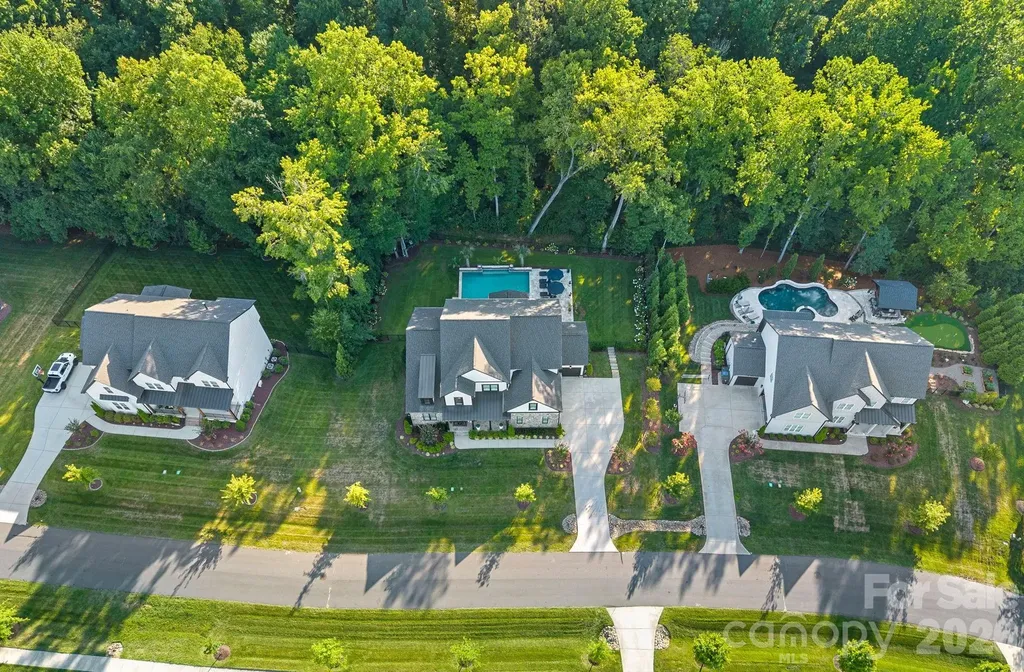 13105 White Spruce Court Huntersville NC 28078