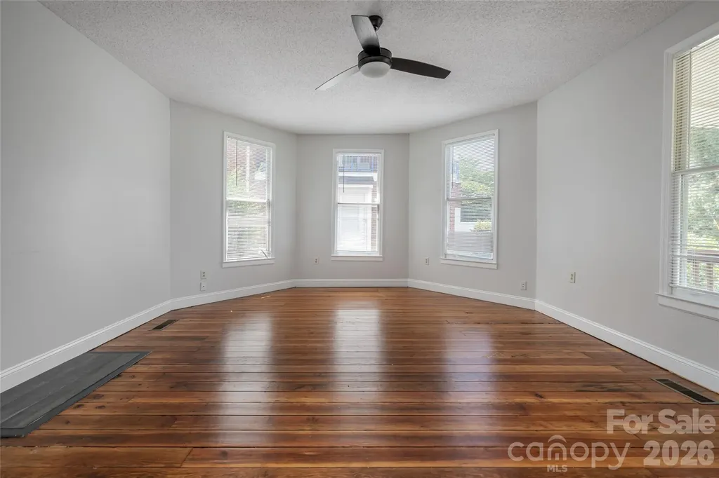 30 Bartlett Street Asheville NC 28801