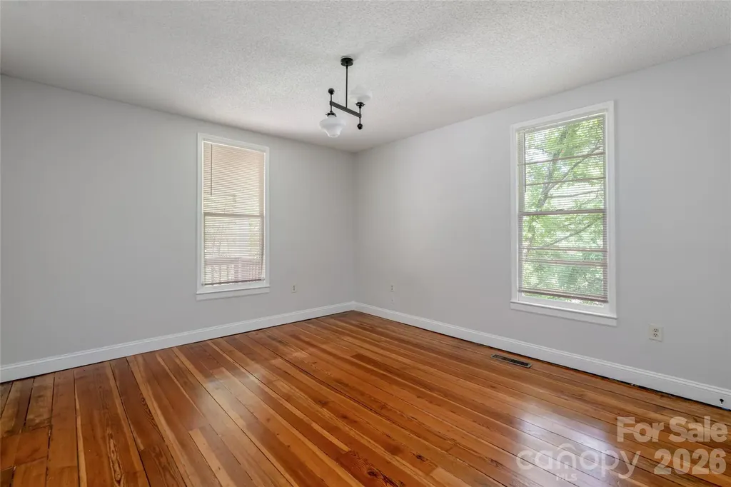 30 Bartlett Street Asheville NC 28801