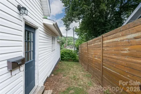 30 Bartlett Street Asheville NC 28801