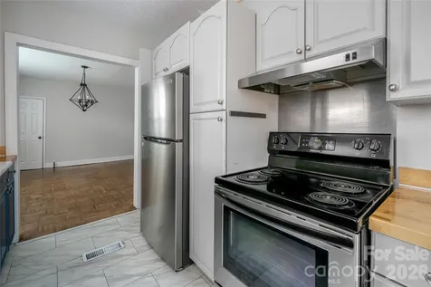 30 Bartlett Street Asheville NC 28801