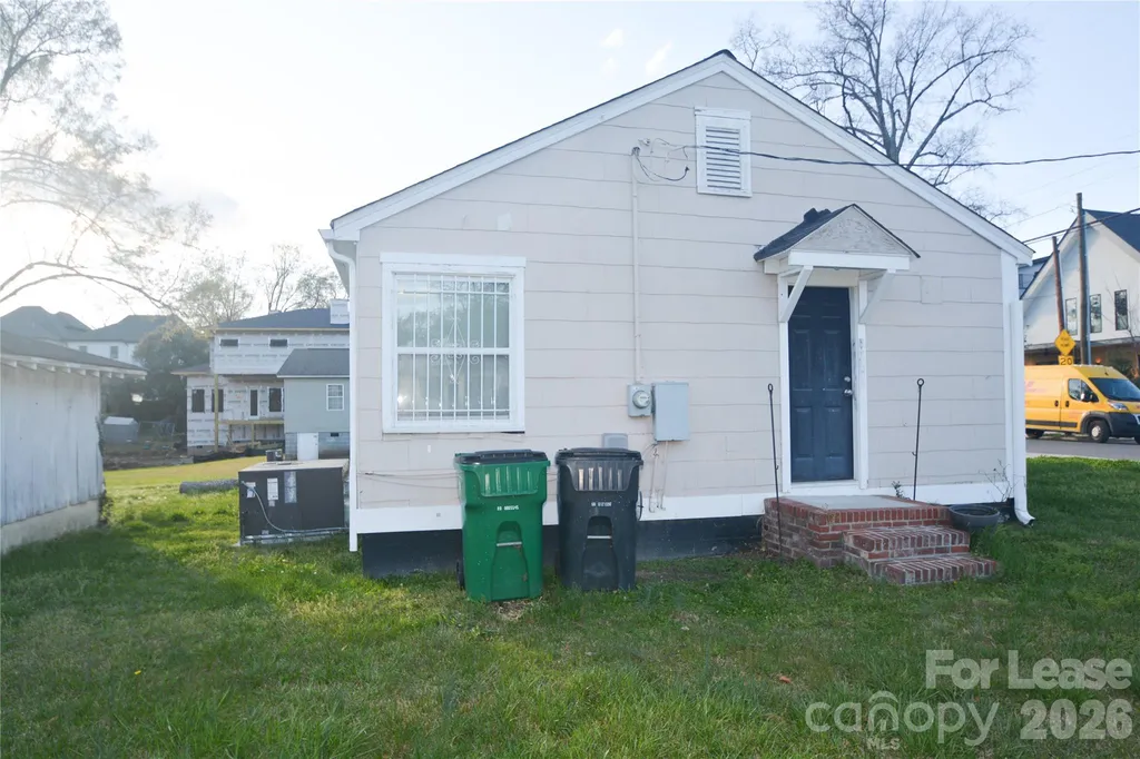 1424 Kennon Street Charlotte NC 28205