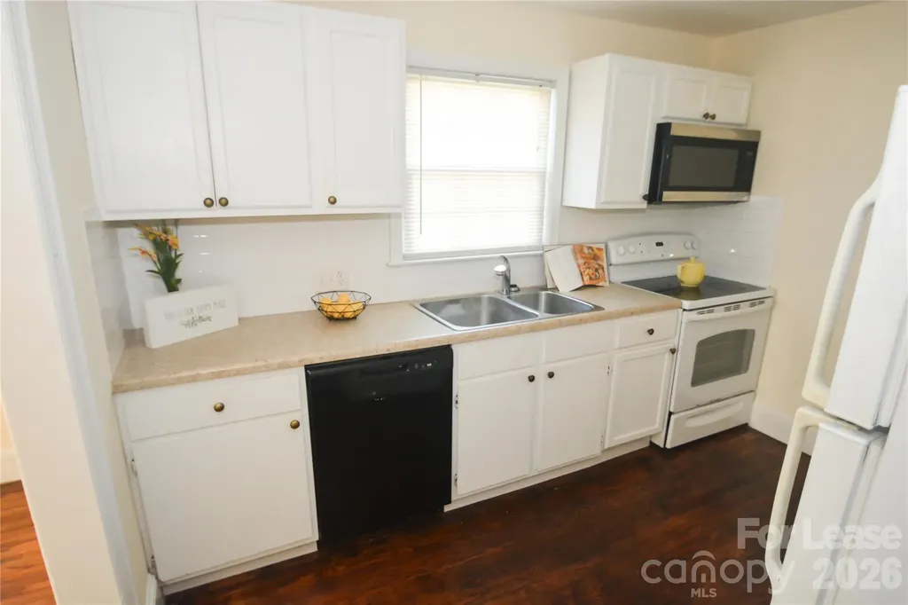1424 Kennon Street Charlotte NC 28205
