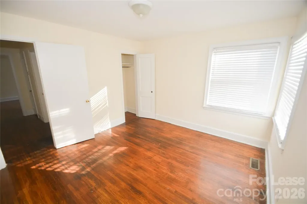 1424 Kennon Street Charlotte NC 28205