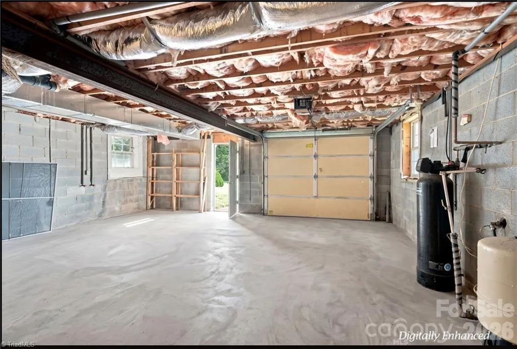 11526 Us Highway 421 Purlear NC 28665