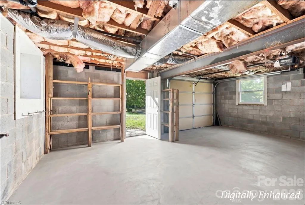 11526 Us Highway 421 Purlear NC 28665