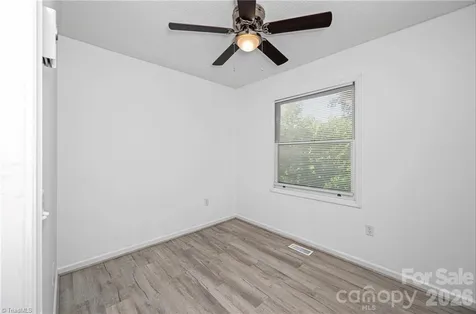 11526 Us Highway 421 Purlear NC 28665