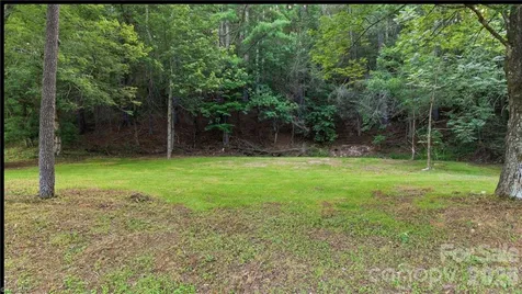 11526 Us Highway 421 Purlear NC 28665