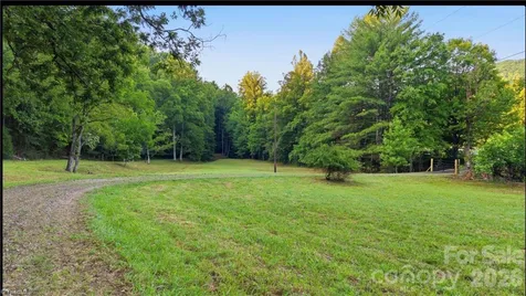 11526 Us Highway 421 Purlear NC 28665