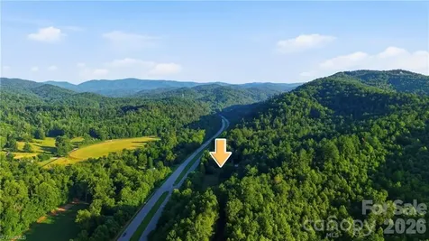 11526 Us Highway 421 Purlear NC 28665